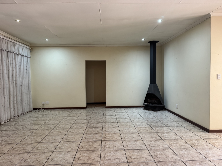 3 Bedroom Property for Sale in Wilkoppies North West